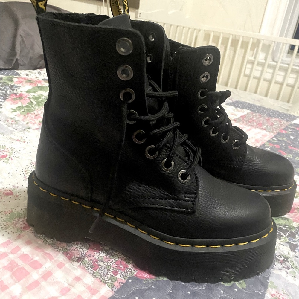 Dr.martens euro size 37 , new wear only one time